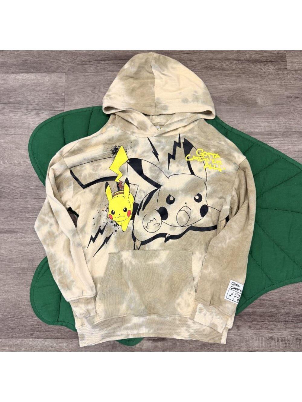 Pokemon Youth Large Tie Dye Graphic Hoodie Sweatshirt
